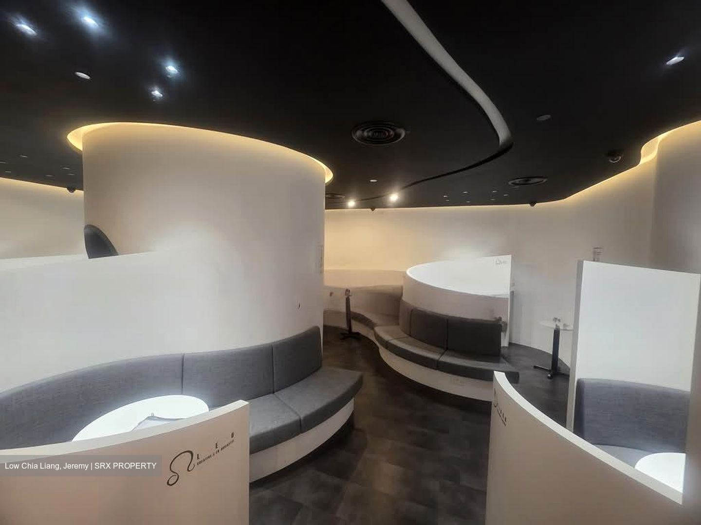 American Club (D9), Office #578502281